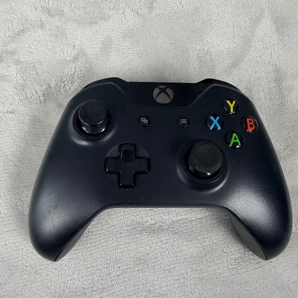 Video Game Lot Xbox One Controllers Mad Catz GameCube Wii PS2 Xbox 360 Games UMD - Picture 8 of 17